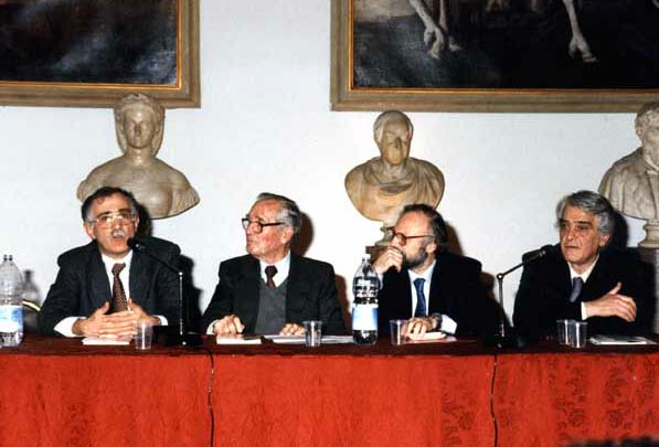 Da sinistra: Giulio Ferroni, Roman Vlad, Gianni Borgna, Mario Valente